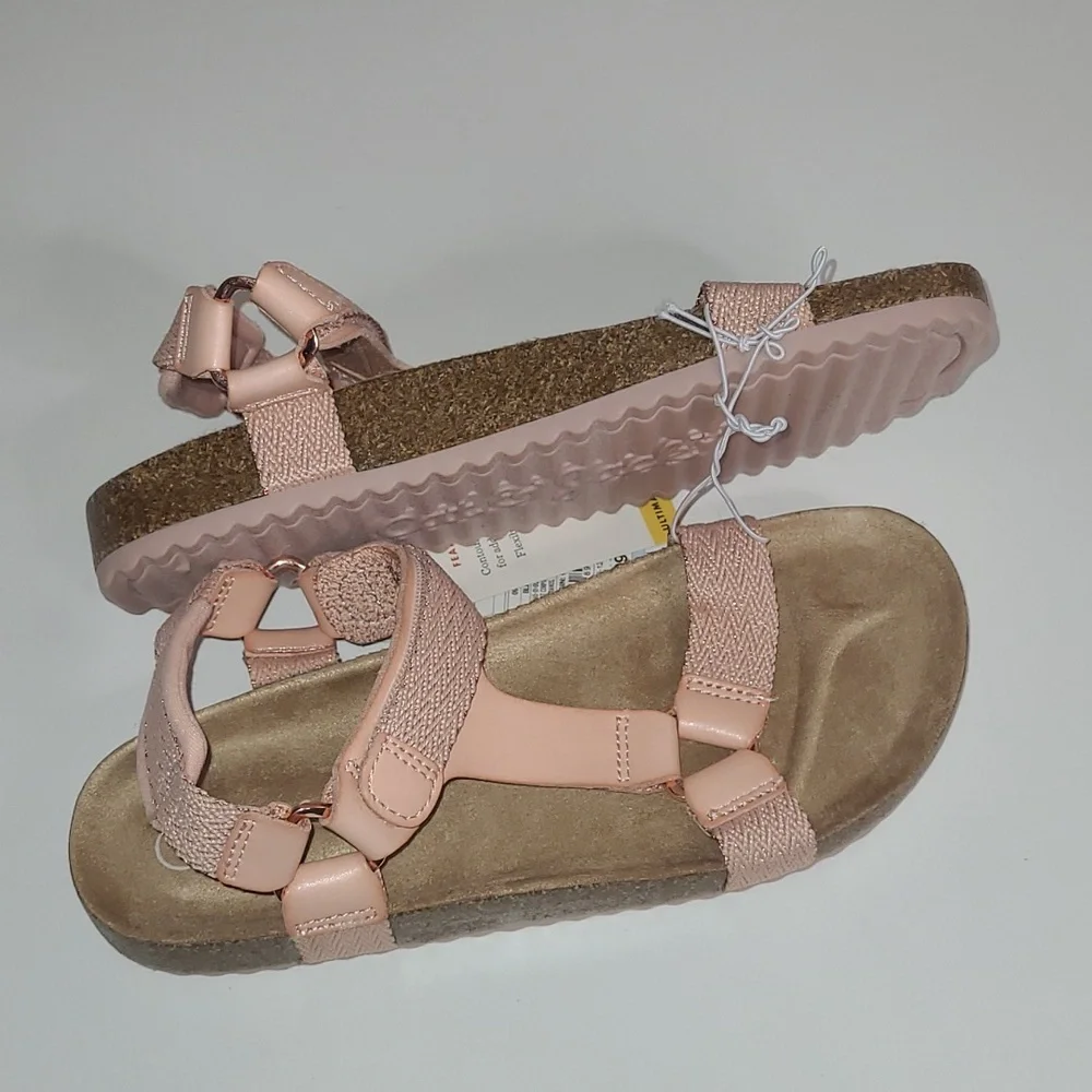 New with tags! Cat & Jack Girls 2 blush pink contoured summer strap sandals